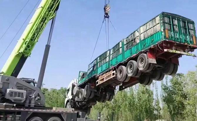 吕梁道路脱困救援案例